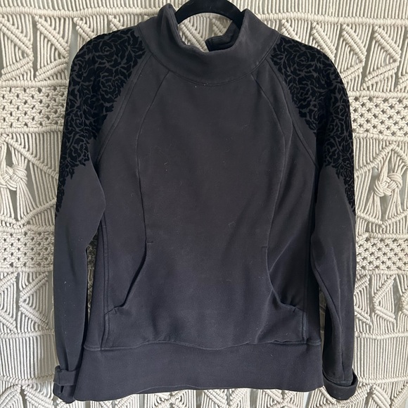 Lululemon pullover sweater- reversible. - Picture 3 of 7